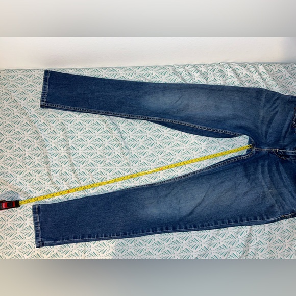 Levi’s Bold Curve Low Rise Skinny Jeans - Size 28/32 - Picture 9 of 9